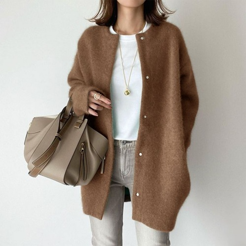 Cardigan Women's Oversized Fit with Button Closure - Image 4