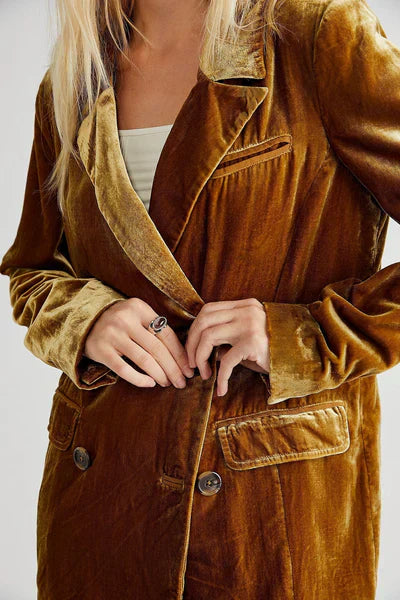 Double-Breasted Women's Jacket with Velvet Texture - Image 1